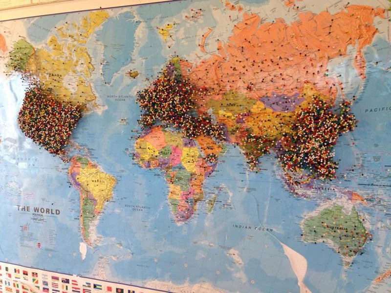 How a restaurant has tracked their global customers with our Large World Map