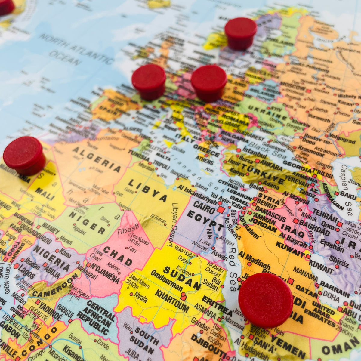 Magnetic Wall Maps
