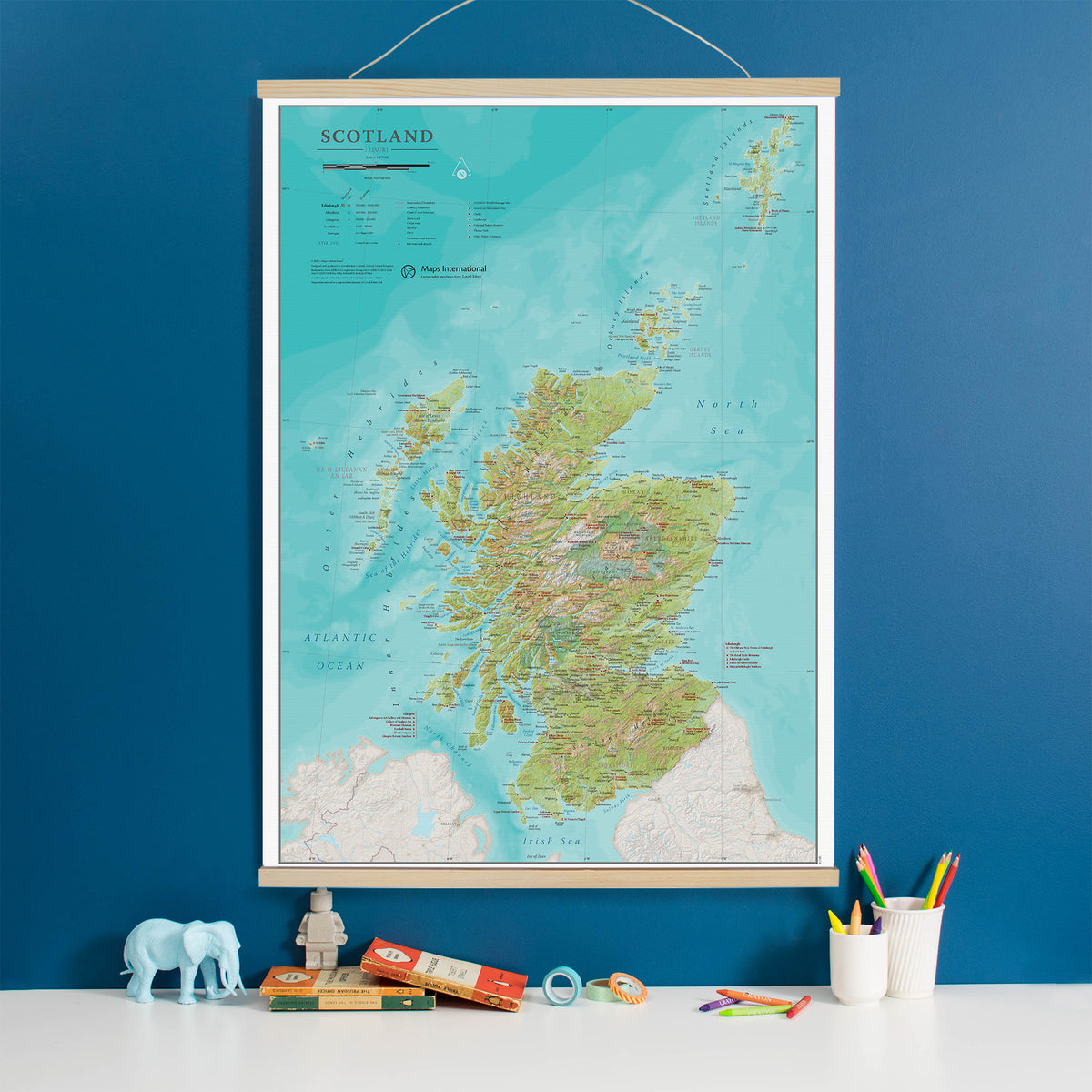 UK01736_M_CWDHB - Travel Wall Map of Scotland