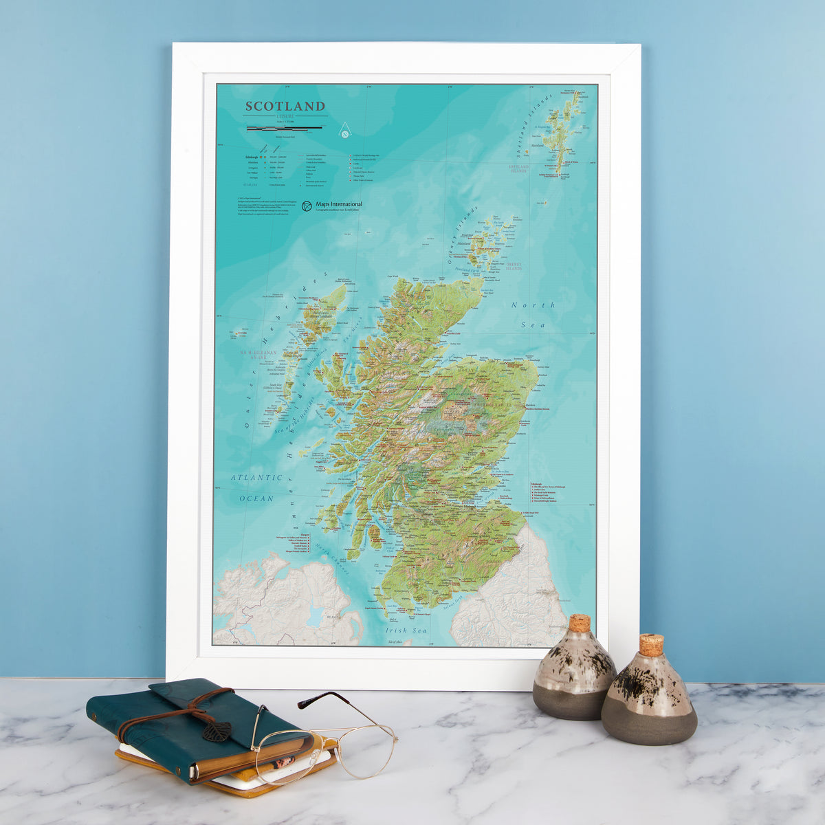 UK01736_S_WDWHI - Travel Wall Map of Scotland