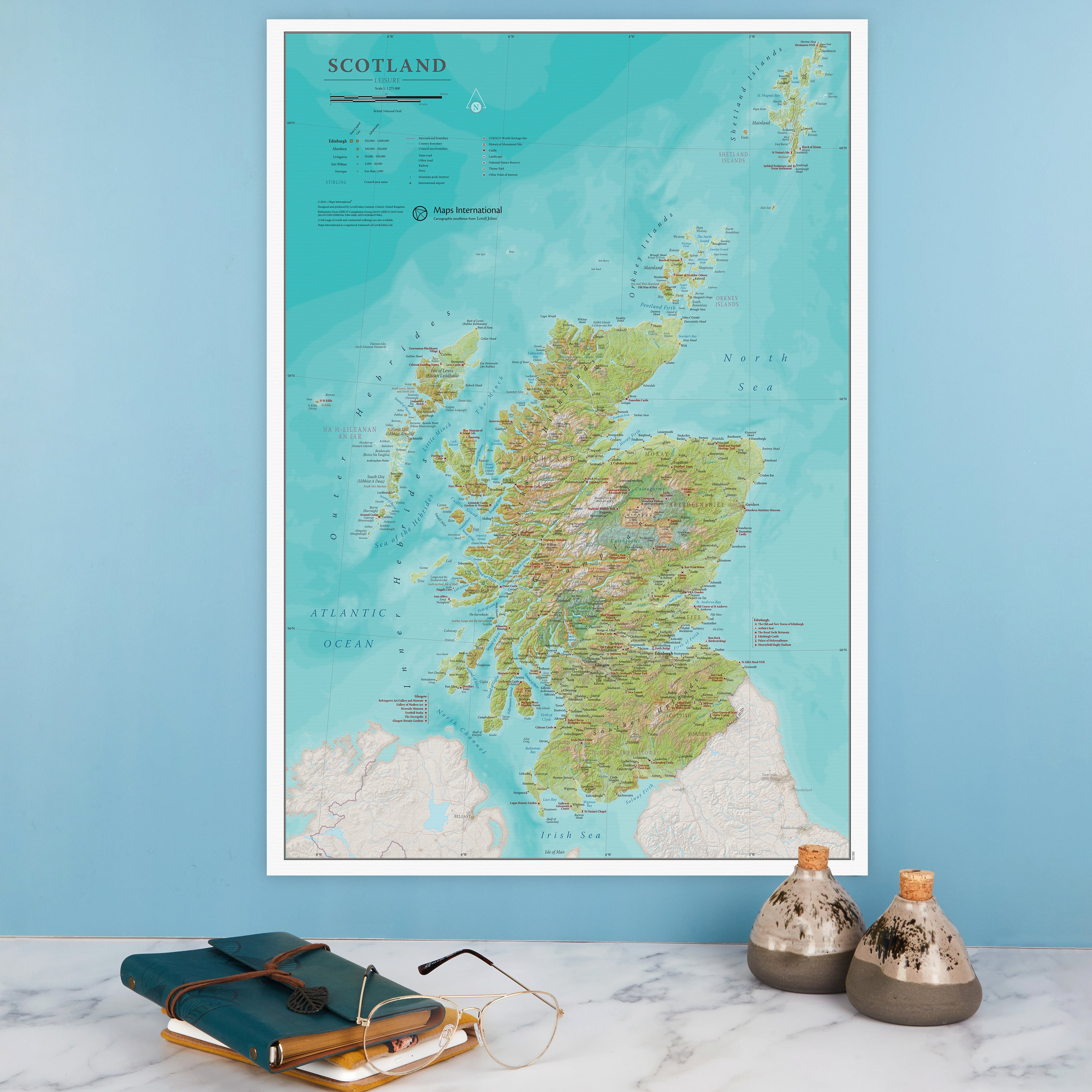 UK01736_S_FSLAM - Travel Wall Map of Scotland