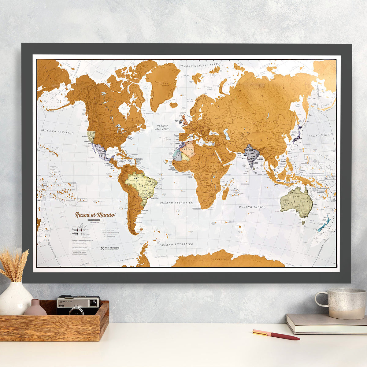 WM01637_M_BWBLA - Scratch the World® - Spanish Language