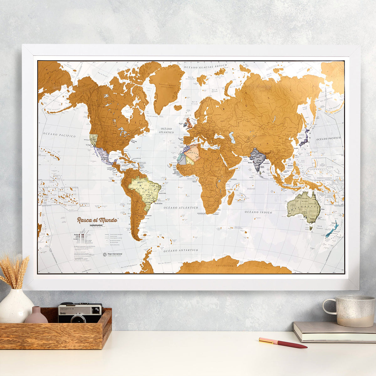 WM01637_M_BWWHI - Scratch the World® - Spanish Language