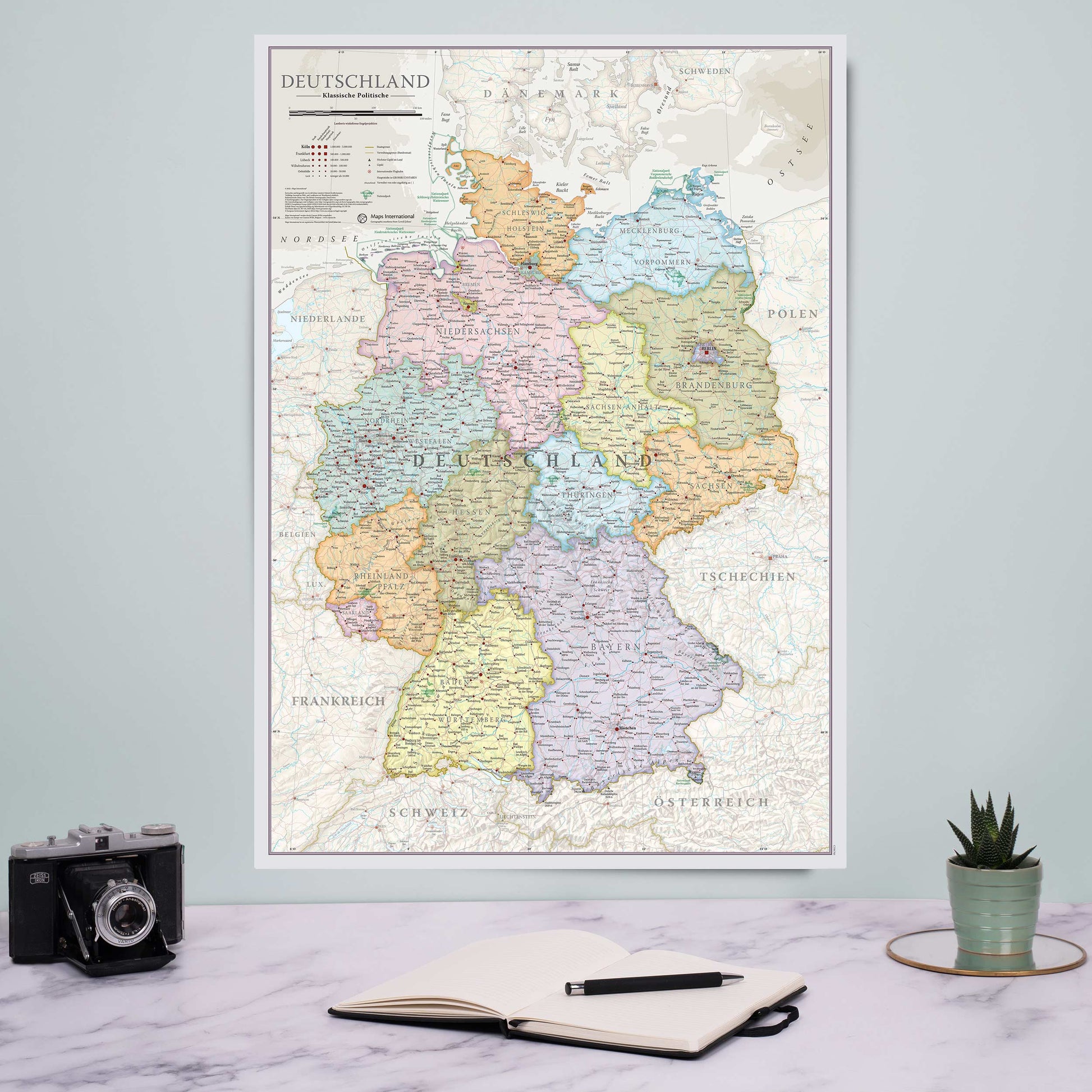 CM01743_M_PNBRD - Germany Classic Wall Map