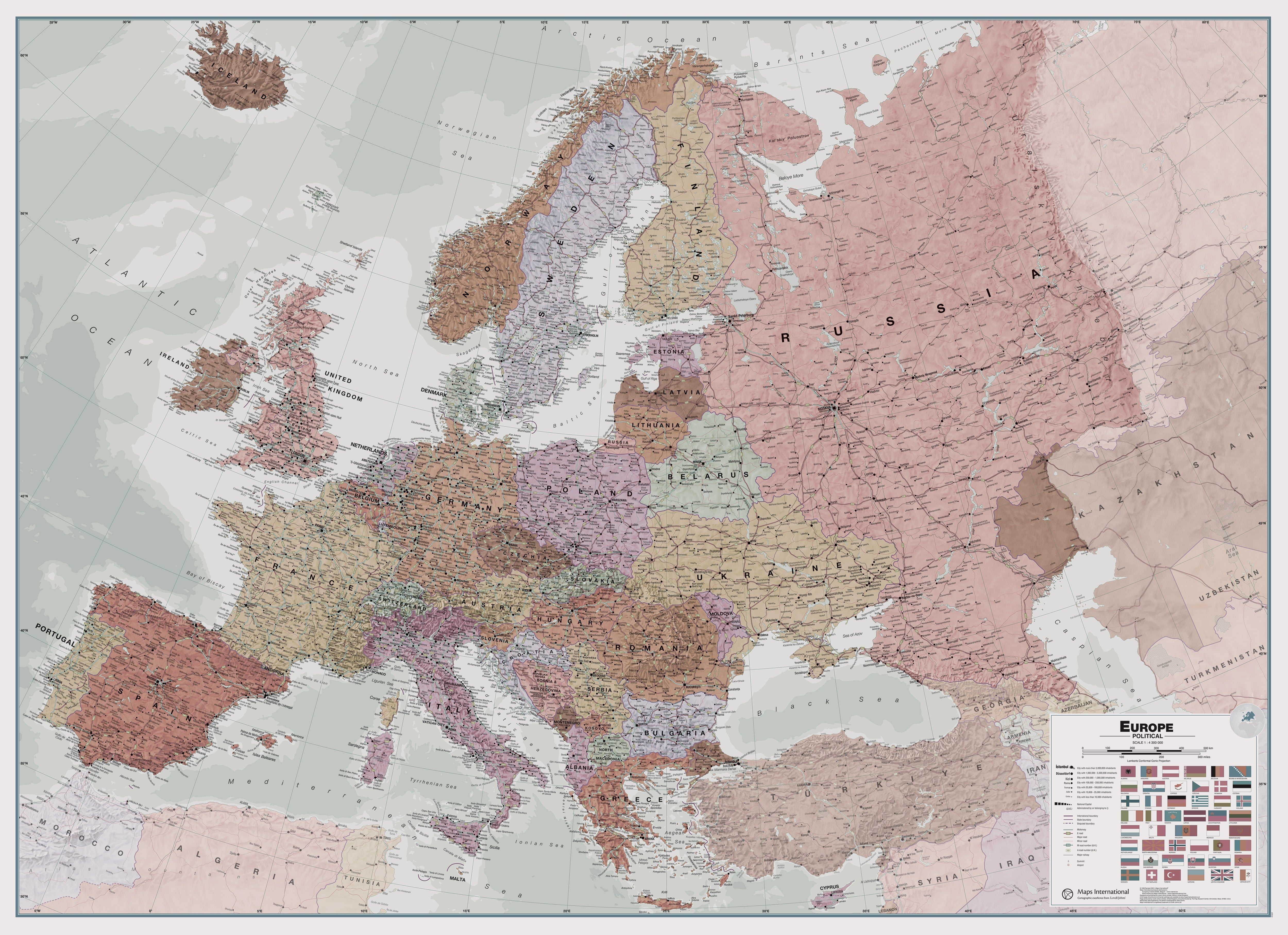 CT00695_L_PAPER - Executive Europe Wall Map Political