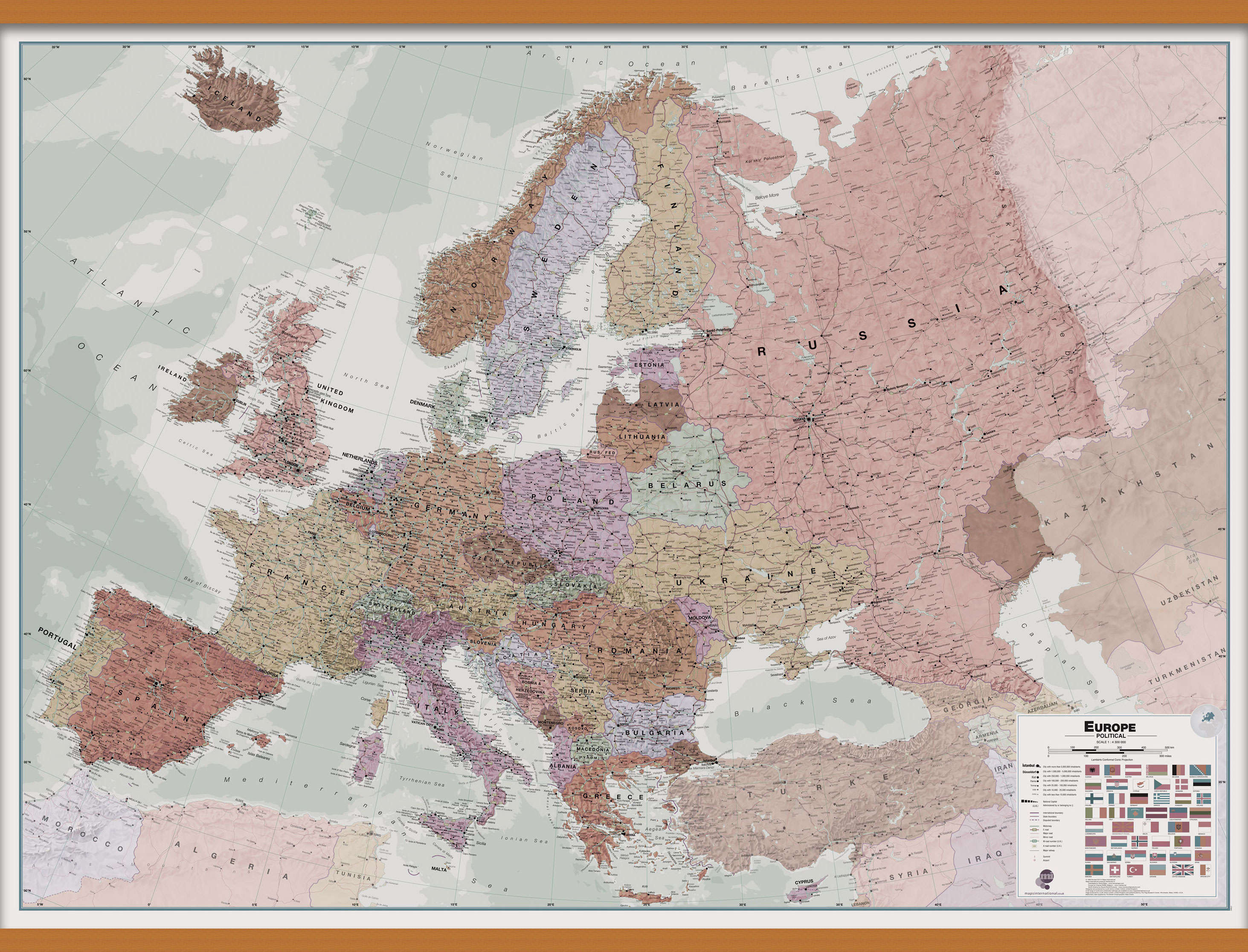 CT00695_L_CWDHB - Executive Europe Wall Map Political