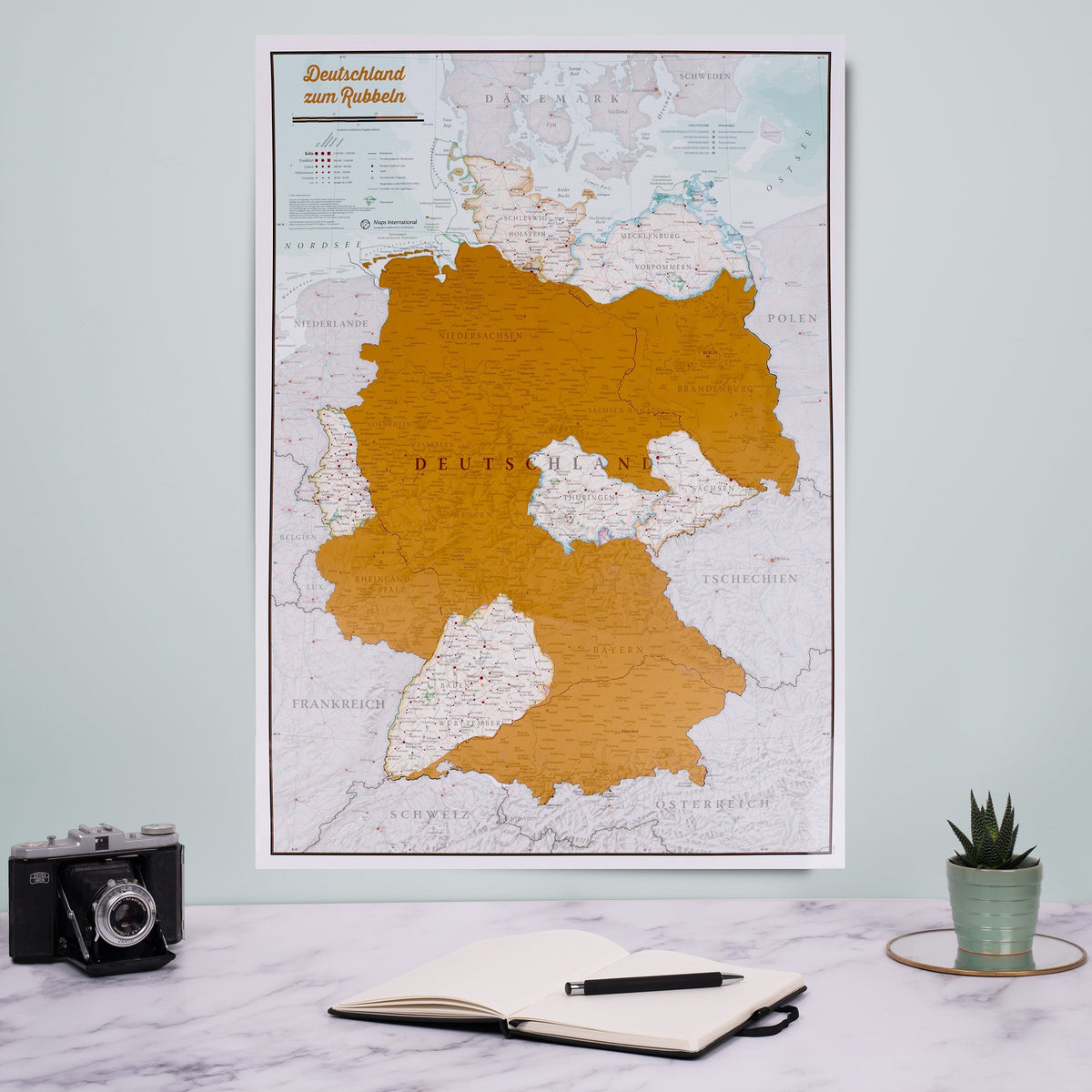 CM01727_S_SILKP Scratch Germany Print