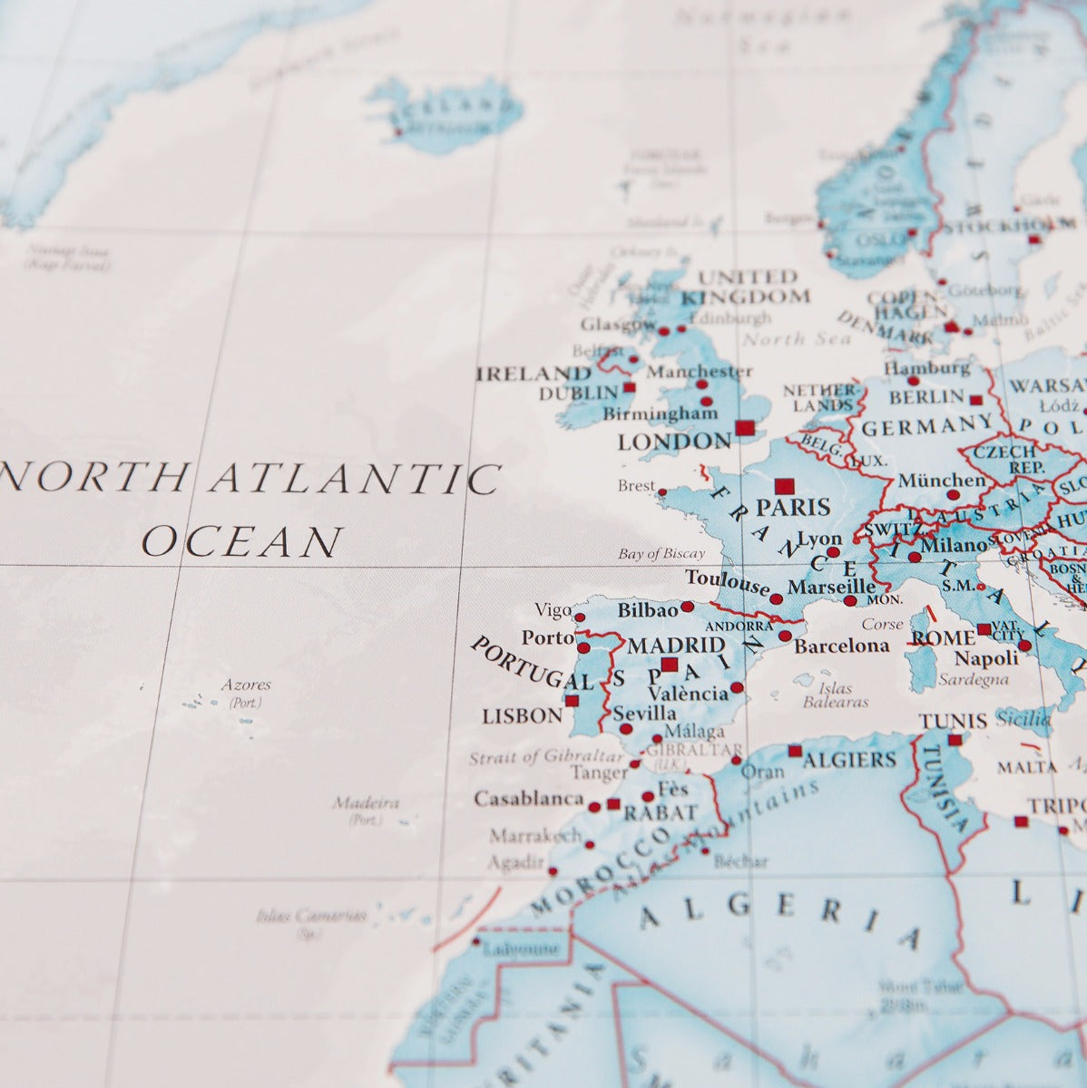 /l/s/ls_huge-the-world-is-art-wall-map-aqua-paper_wm01226_m_paper_1_-.jpg