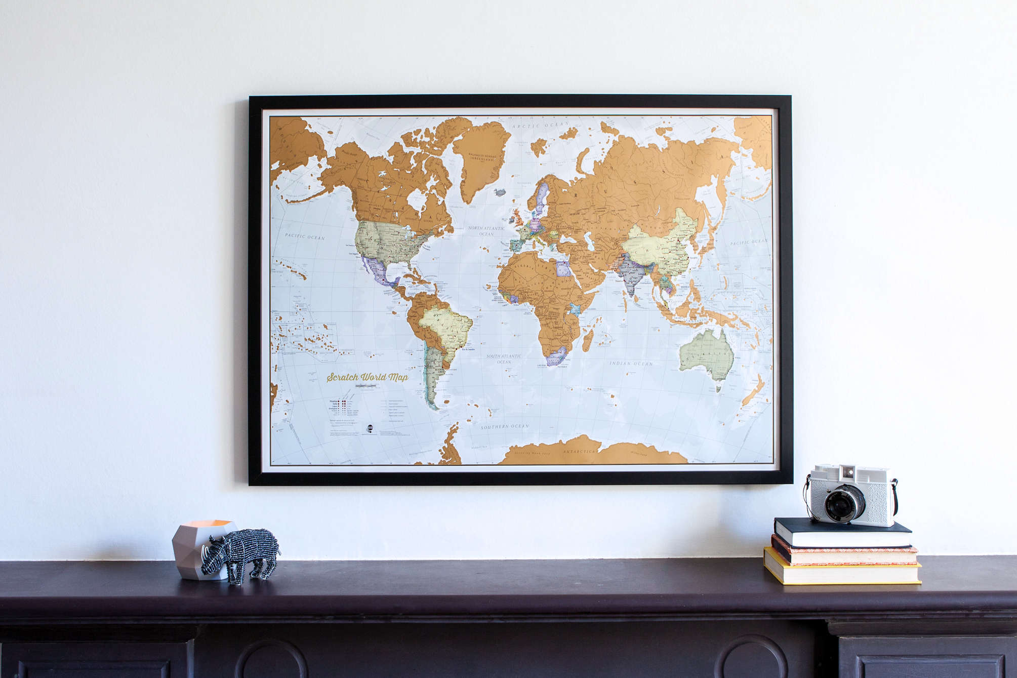 WM01174_M_BWBLA - Scratch The World® Travel Map
