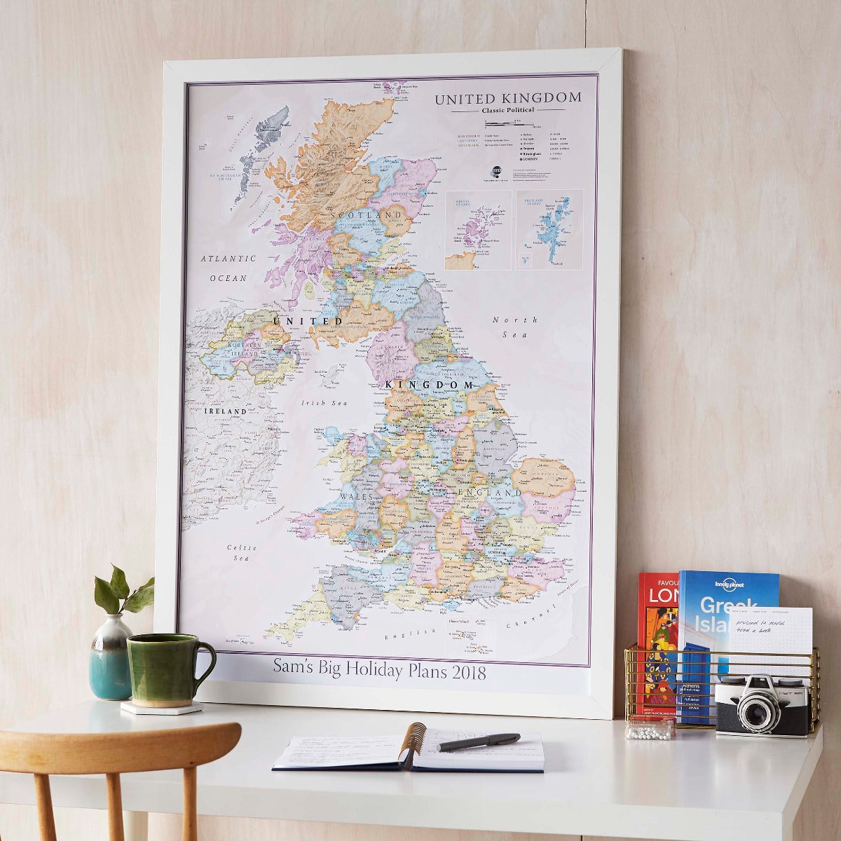 /p/e/personalised-uk-wall-map-white-framed-ps01636_l_wdwhi.jpg
