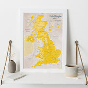 UK01669_3_WDWHI - UK as Art Map - Daffodil