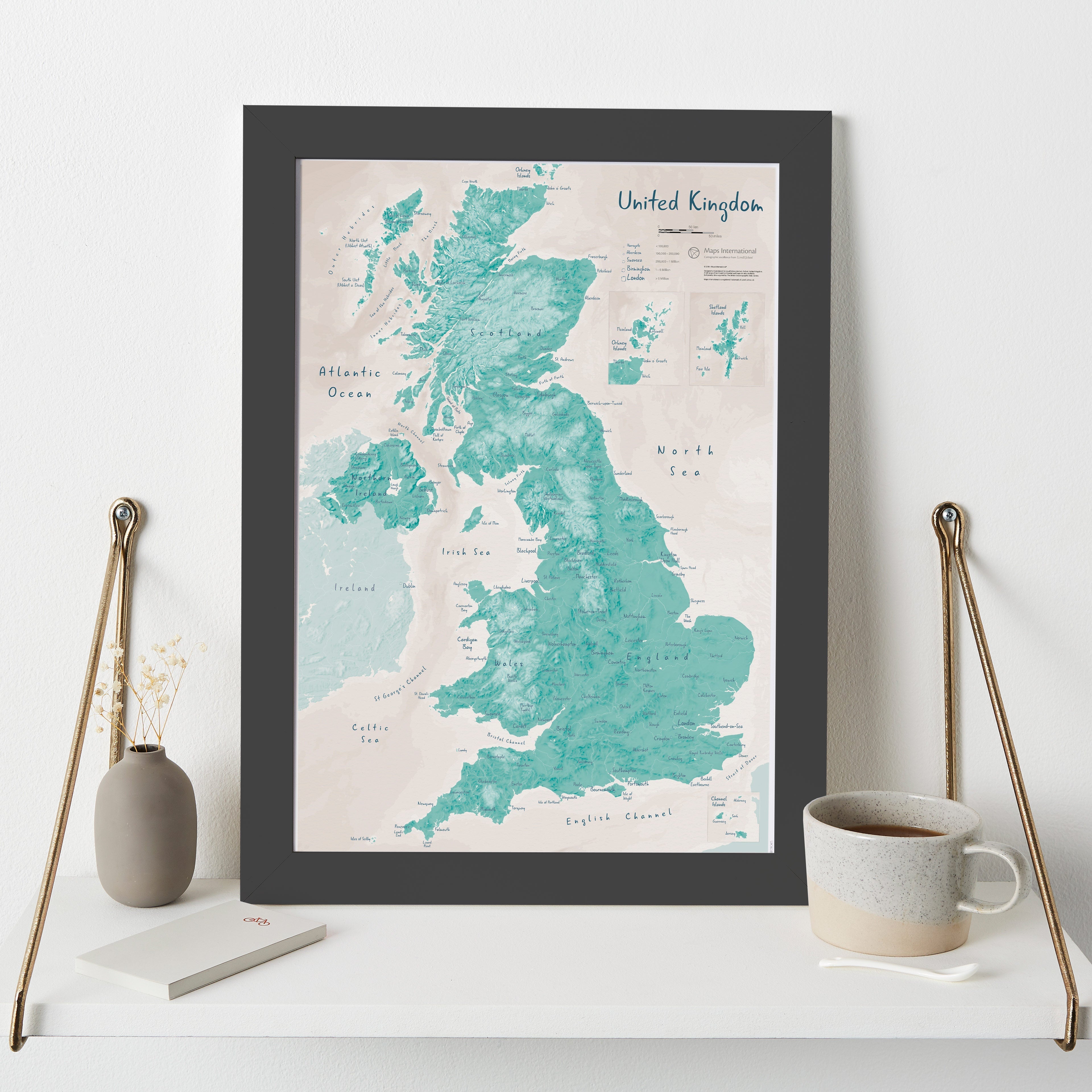 UK01670_3_WDBLA - UK as Art Map - Tarragon