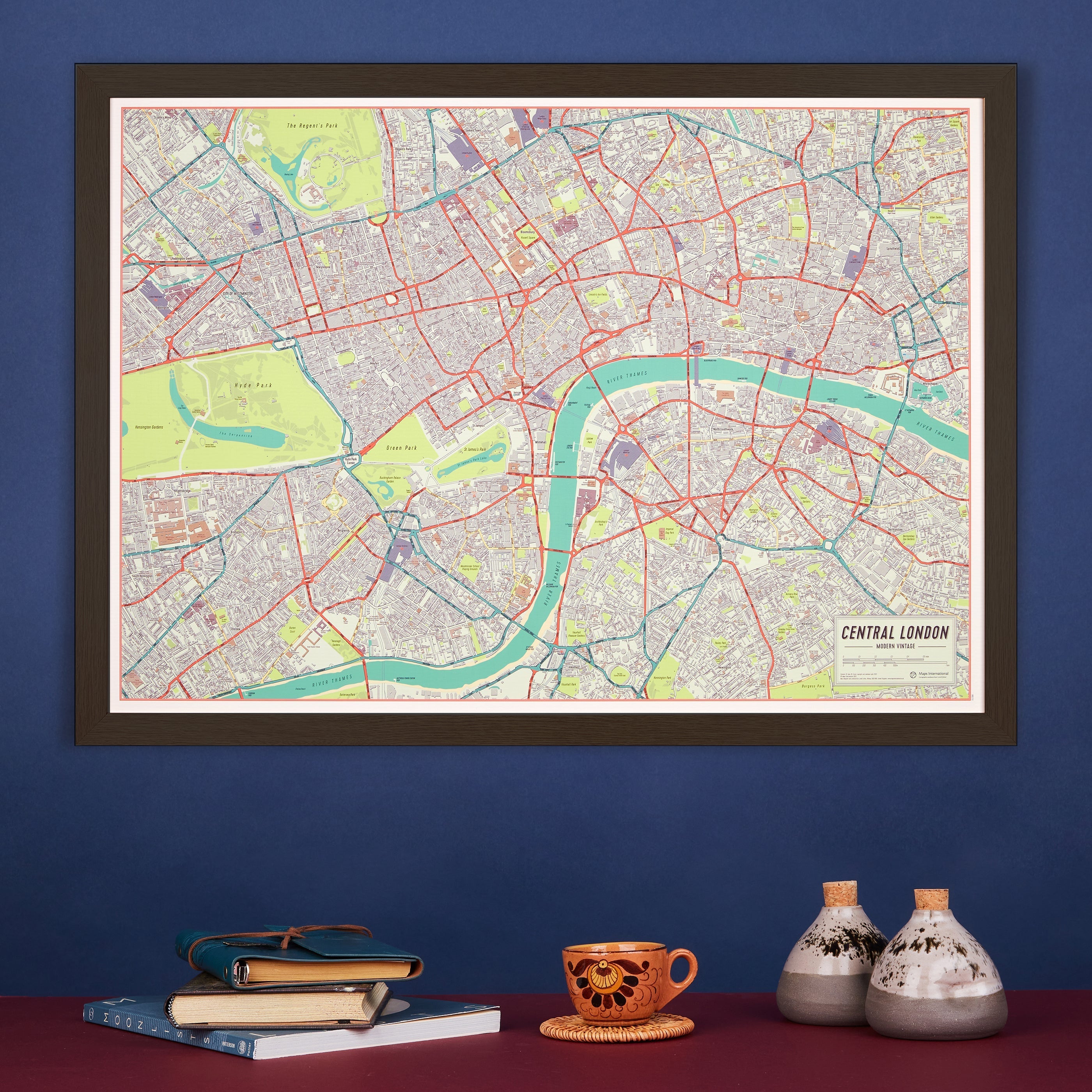 UK01751_S_WDBLA - Vintage Map of London Poster