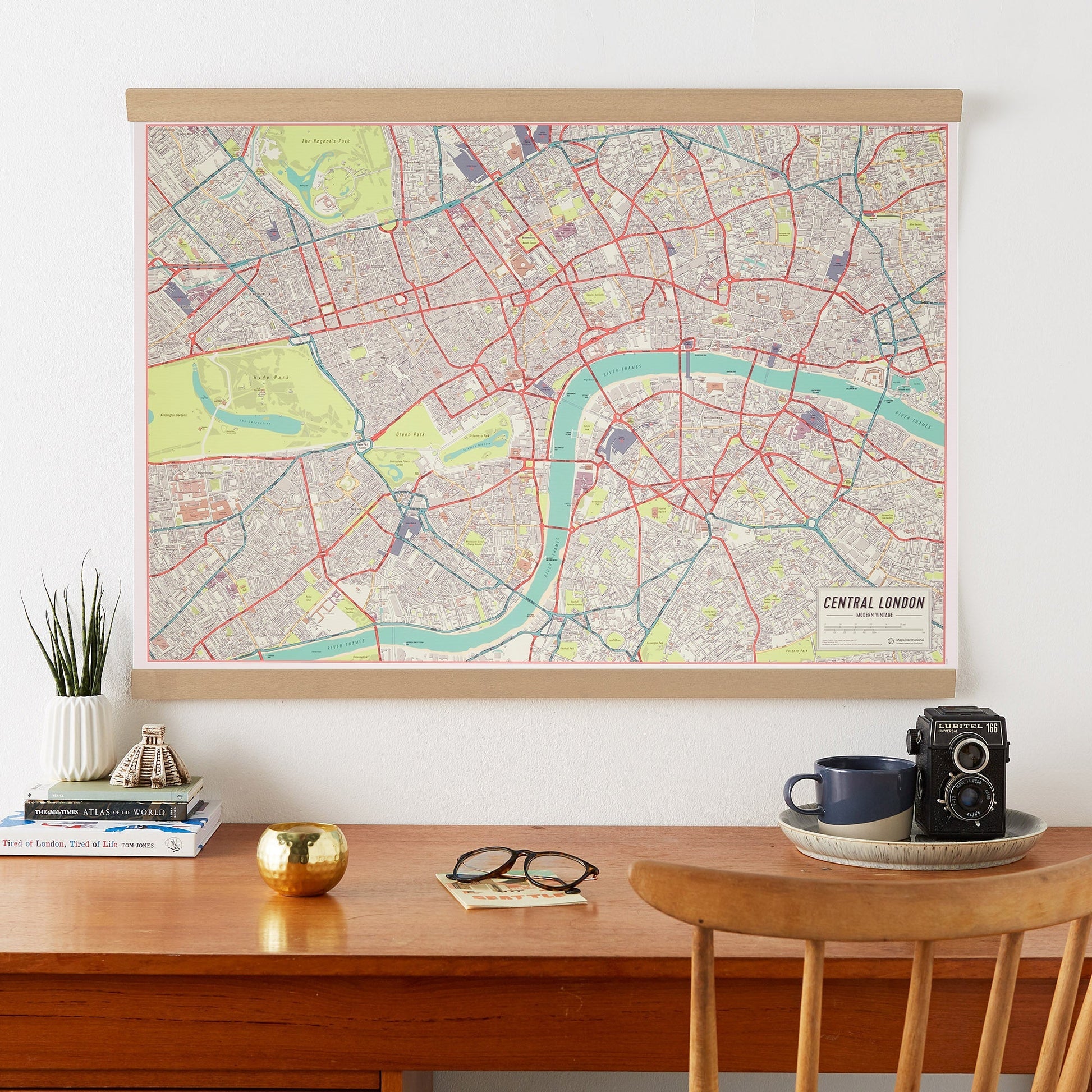 UK01751_M_CANHB - Vintage Map of London Poster