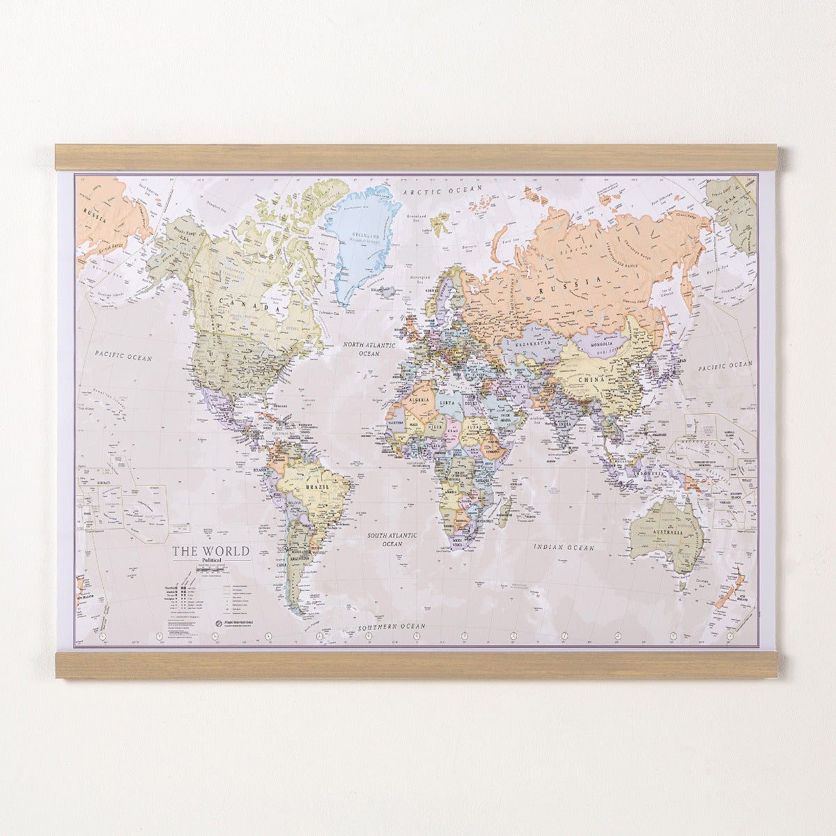 /w/m/wm01192_m_canvwdhb-classic-world-map-white-background-main.jpg