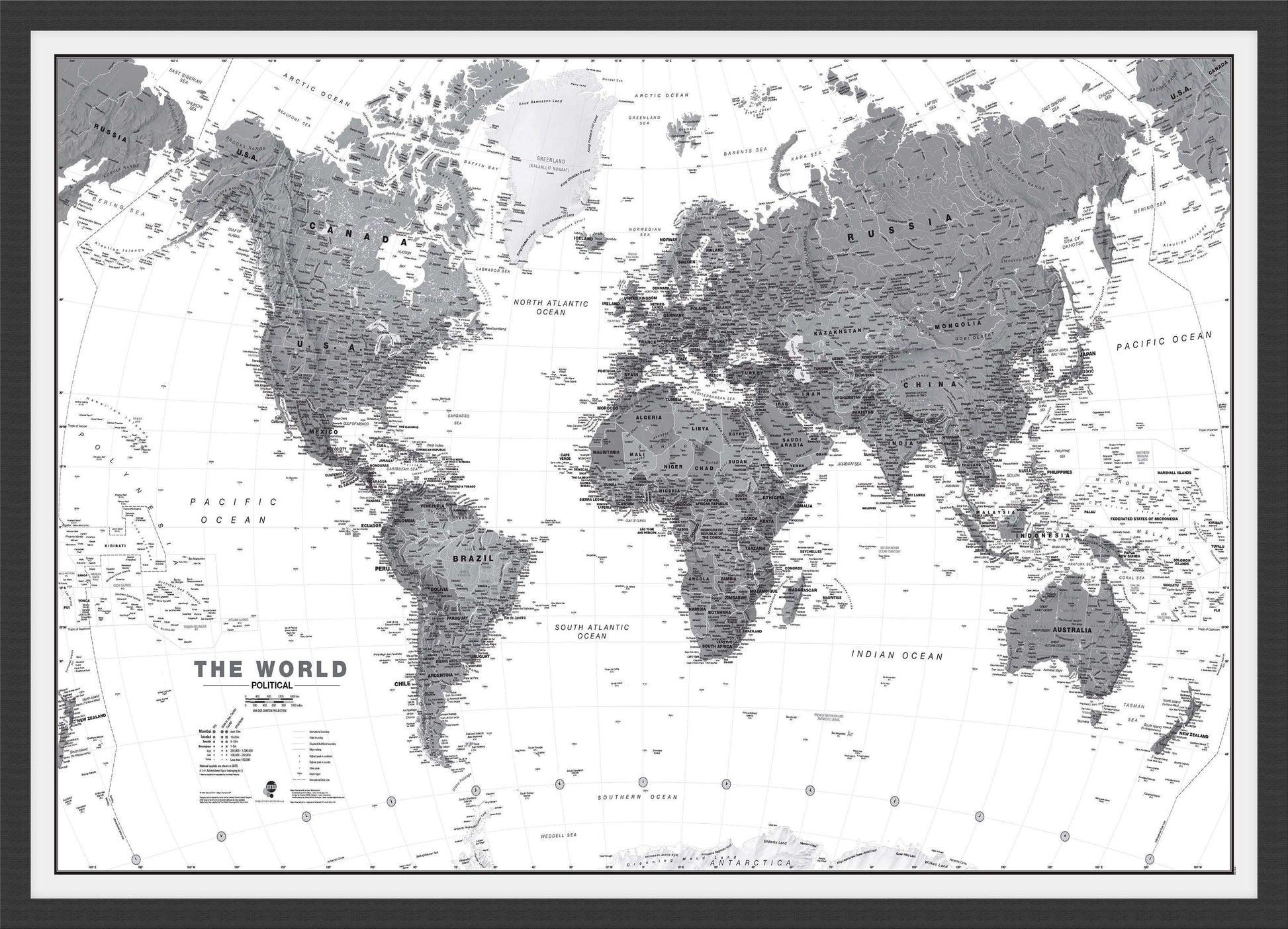 WM01642_M_BWBLA - World Wall Map Political Black & White